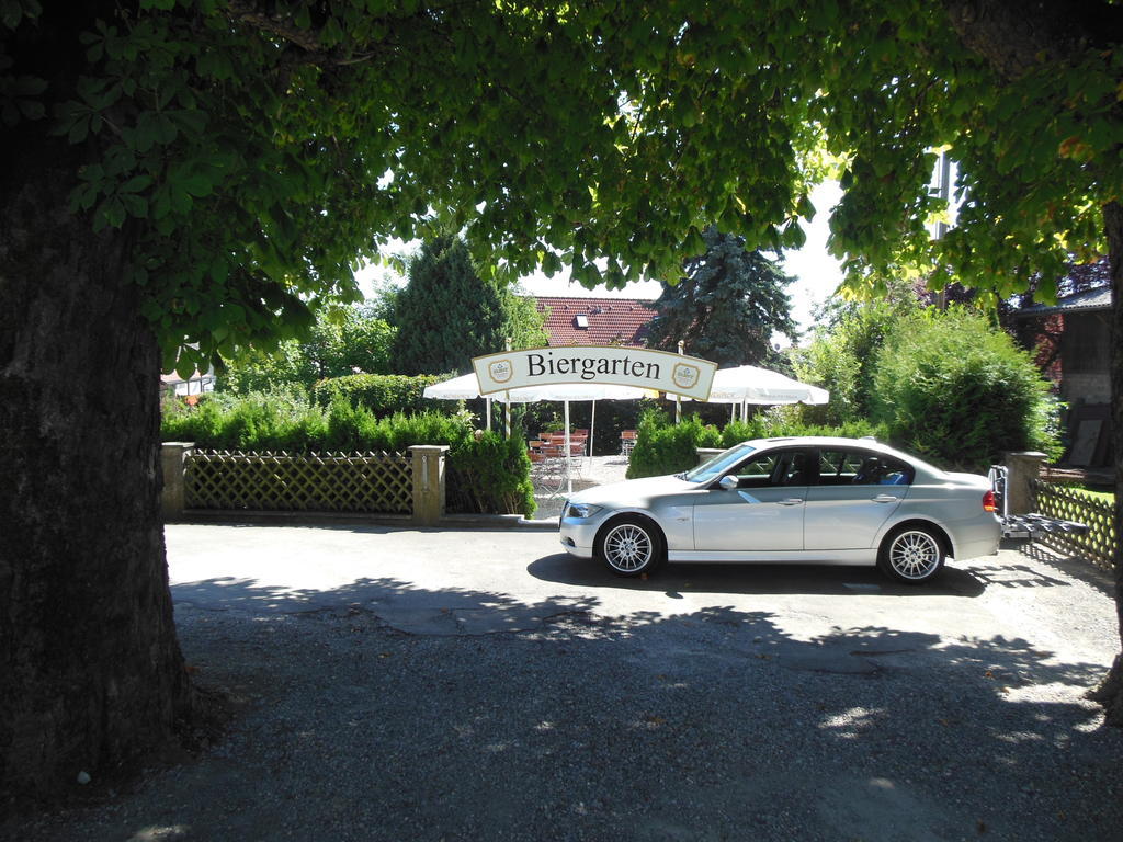 Gruener Baum Hotel ชเตทเทน ภายนอก รูปภาพ