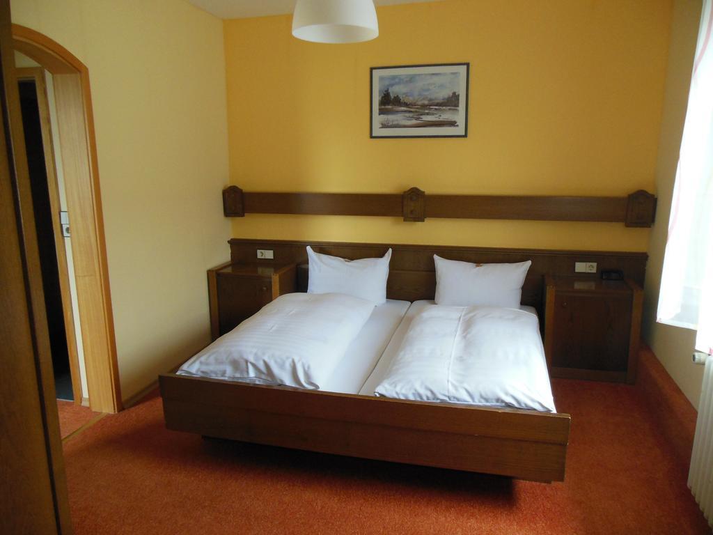 Gruener Baum Hotel ชเตทเทน ภายนอก รูปภาพ