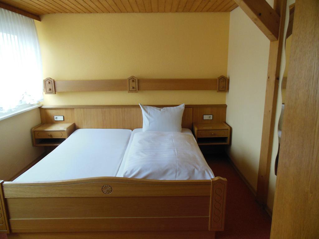 Gruener Baum Hotel ชเตทเทน ภายนอก รูปภาพ