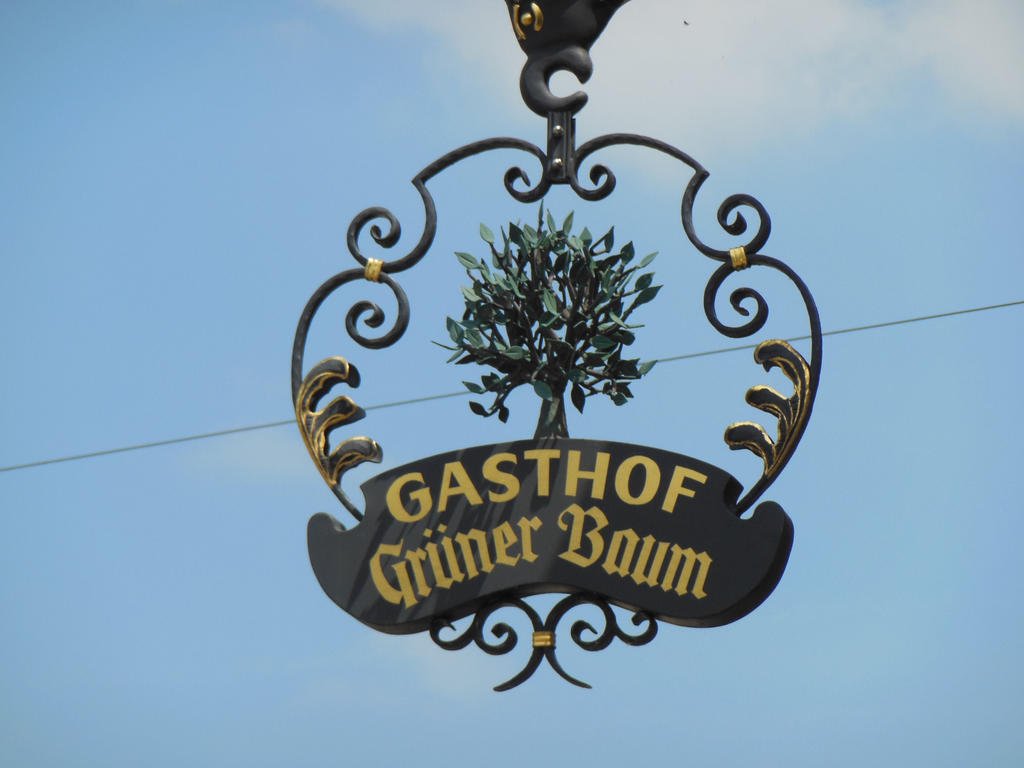 Gruener Baum Hotel ชเตทเทน ภายนอก รูปภาพ