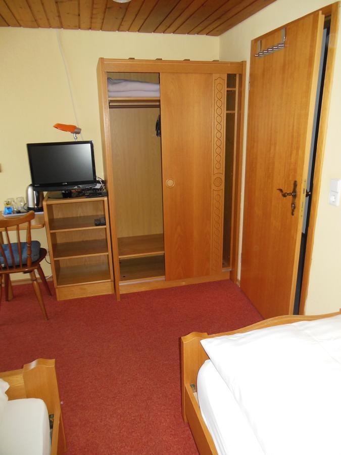 Gruener Baum Hotel ชเตทเทน ภายนอก รูปภาพ